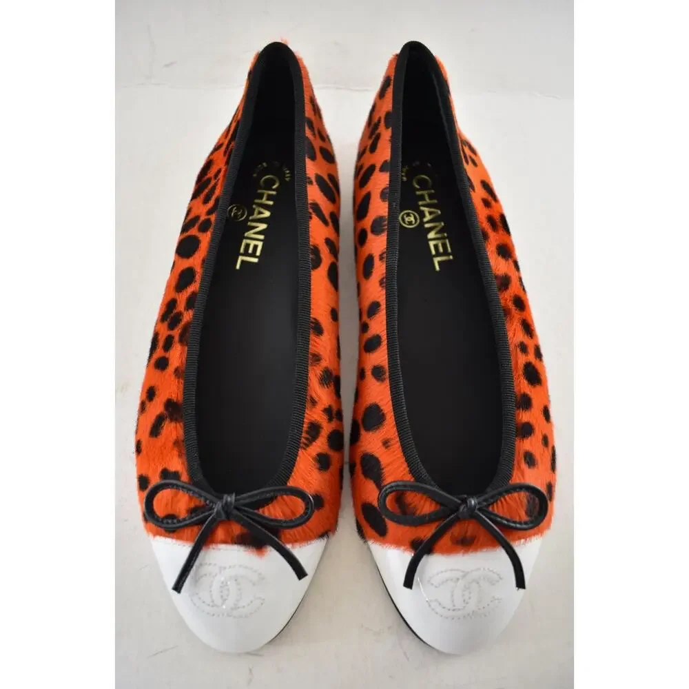 Chanel 26A Orange Leopard Pony Fur Black White CC Logo Ballet Ballerina Flat 39